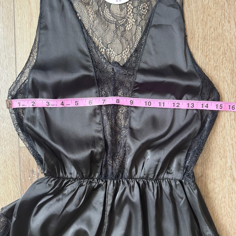 NWT XENIA BOUTIQUE Sexy Black Lace Romper Women's Extra Small - Picture 15 of 16